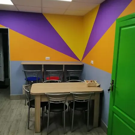 Meridian Hostel *