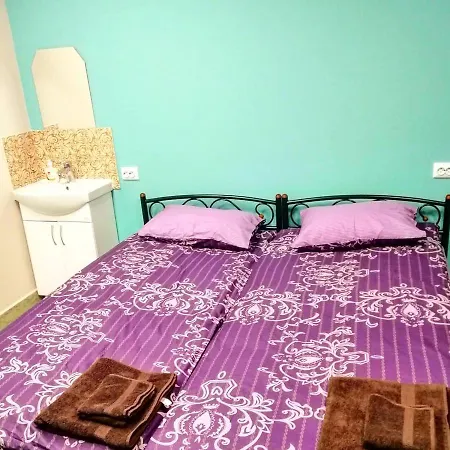 Meridian Hostel *